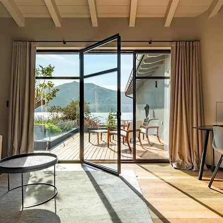 Incredibly Luxurious Vip Class On The Shores Of Tatil Evi